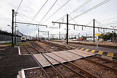 《歧路旅人2》通过SteamDeck认证 2月25日发售